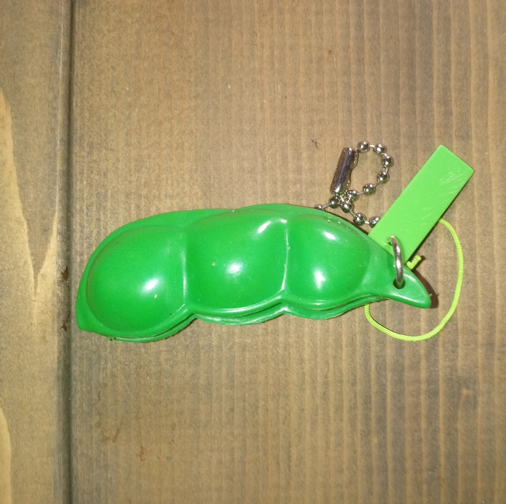 Fidget Bean Toy Edamame Keychain Stress relief Squeeze A bean Pea Pod